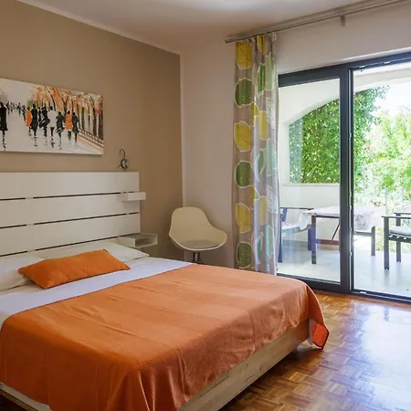 Guest house Apartments And Rooms Mofardin Rovinj