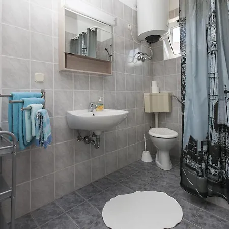 Apartments And Rooms Mofardin Guest house 3*